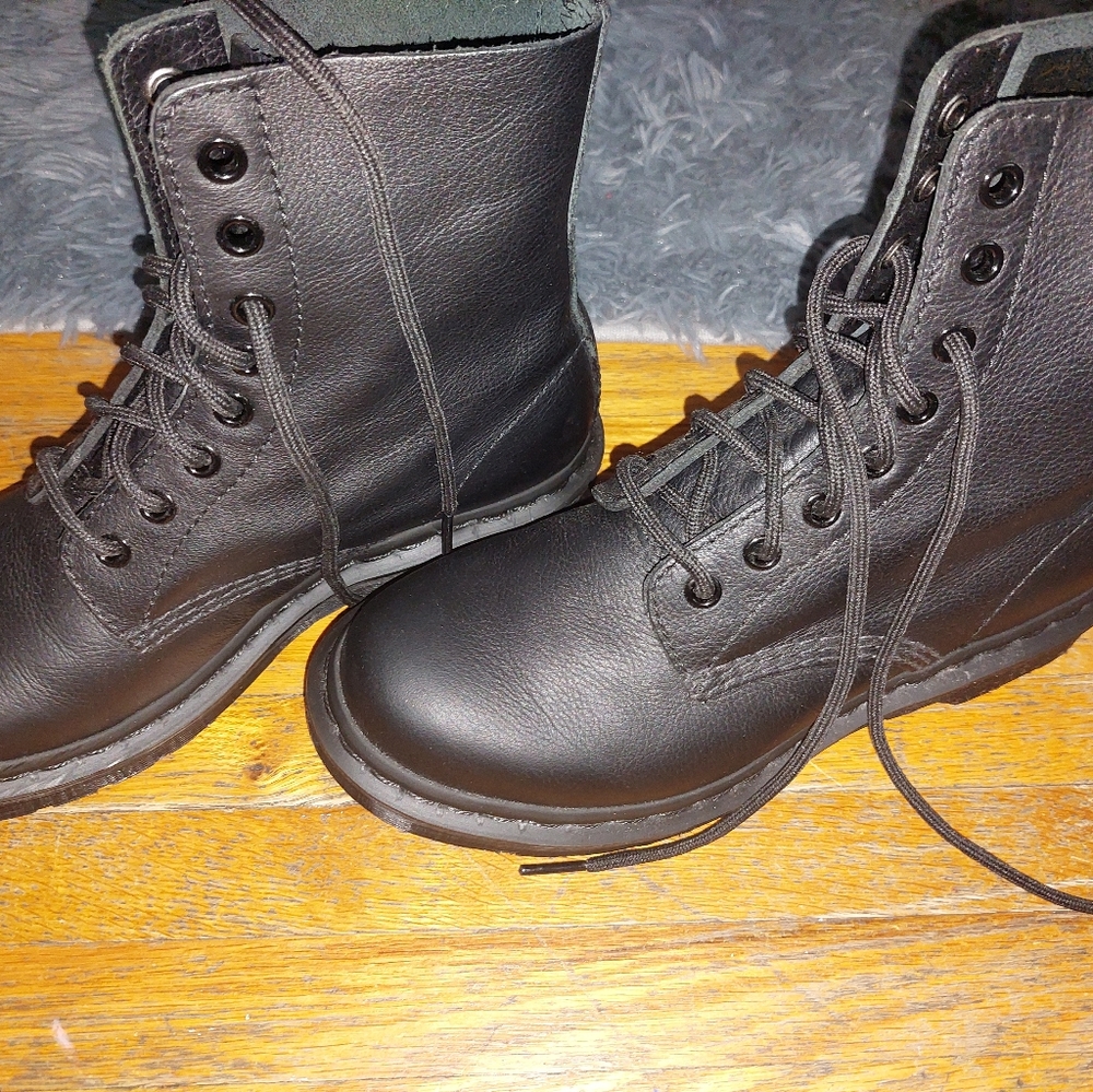New dr. Martens - Picture 3 of 4